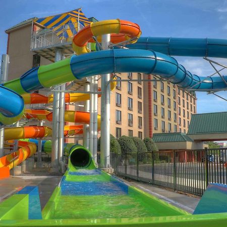 Country Cascades Waterpark Resort Pigeon Forge Exterior photo